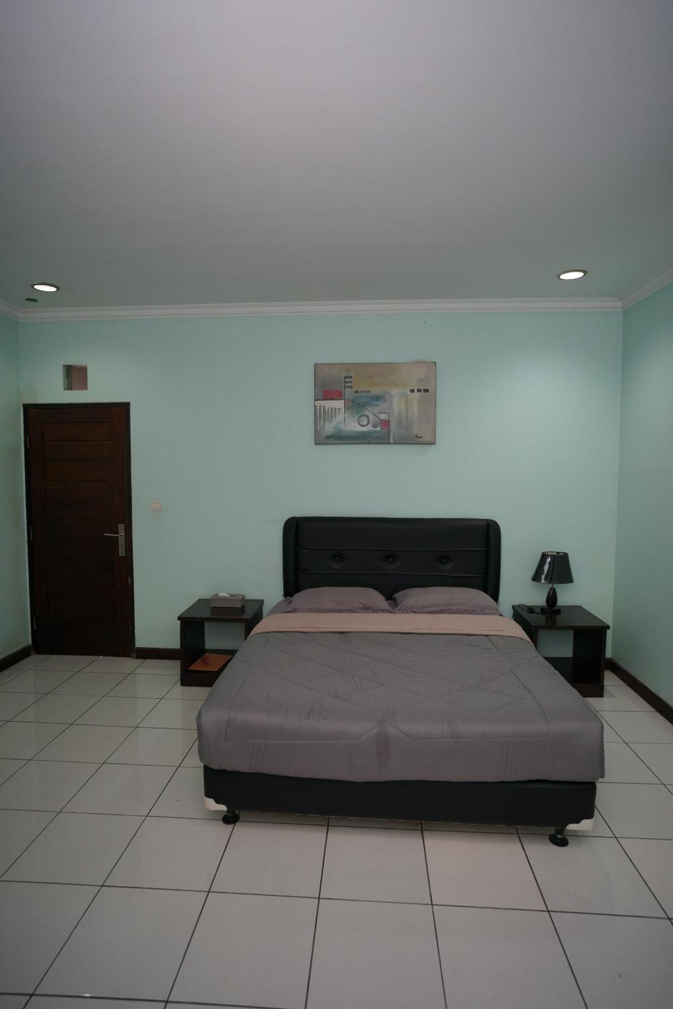 Hotel Puri Pangalengan 2*