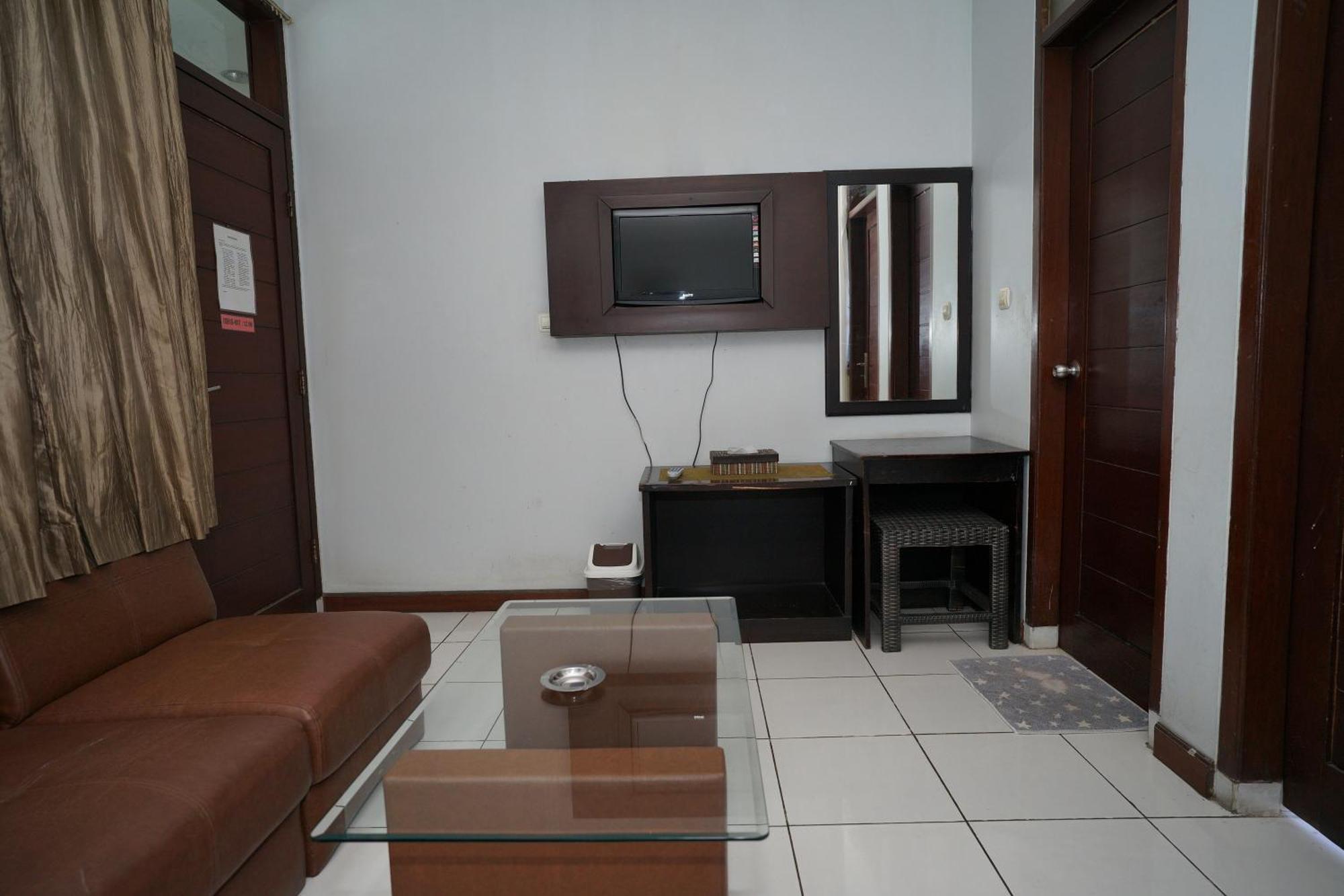 Hotel Puri Pangalengan 2*