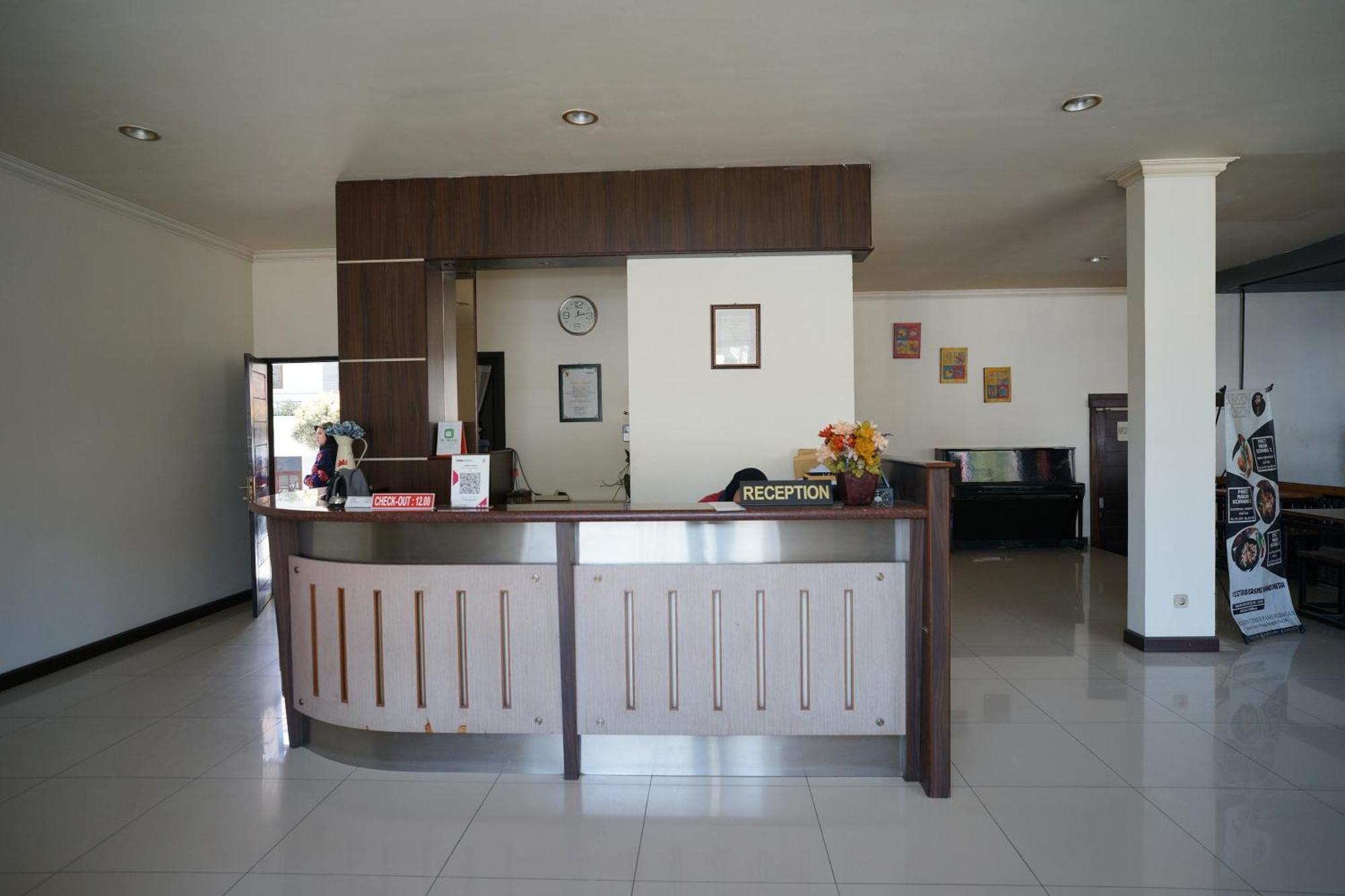 Hotel Puri Pangalengan 2*