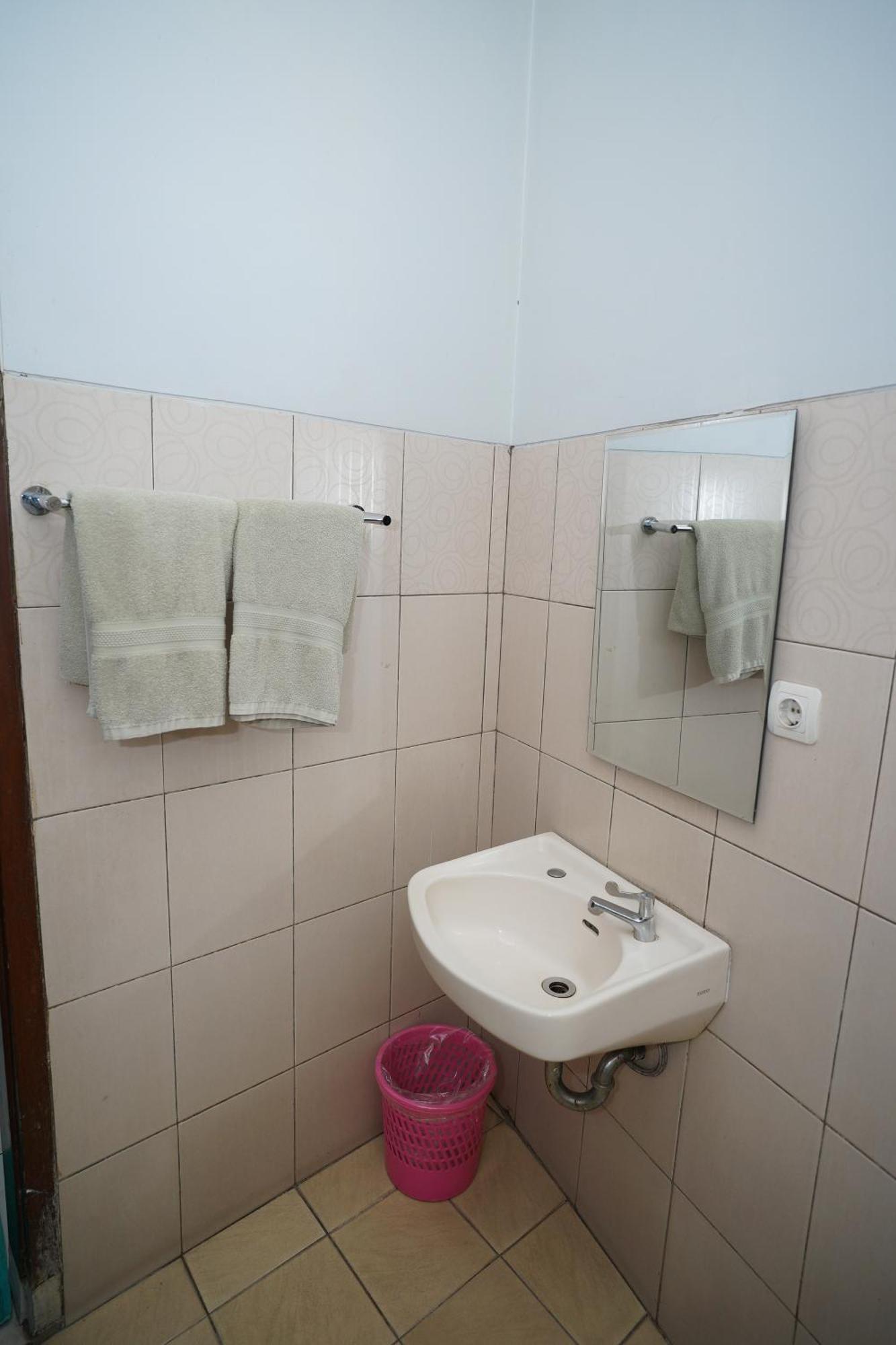 Hotel Puri Pangalengan 2*