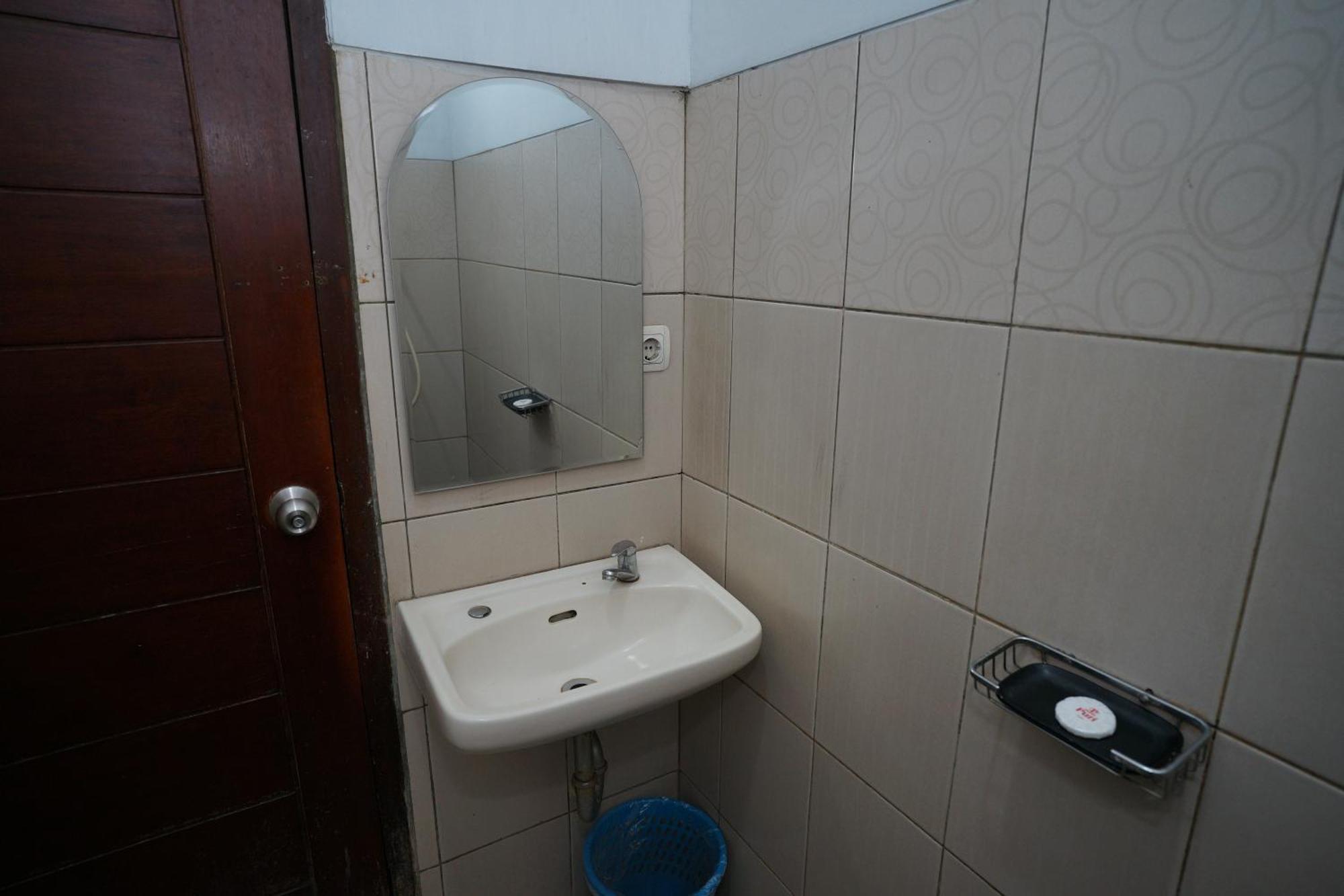 Hotel Puri Pangalengan 2*