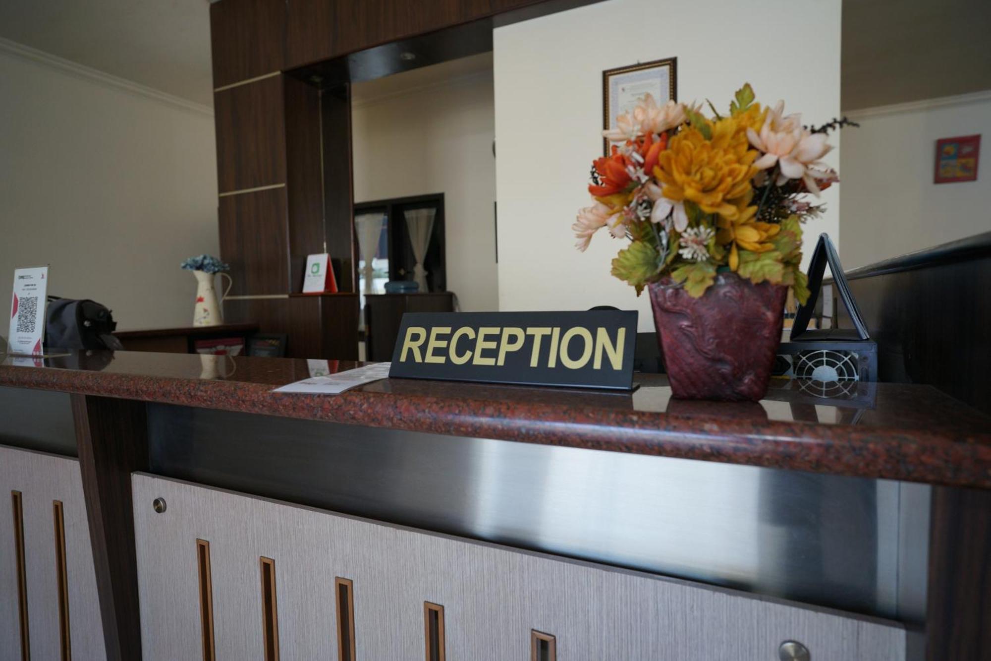 Hotel Puri Pangalengan 2*